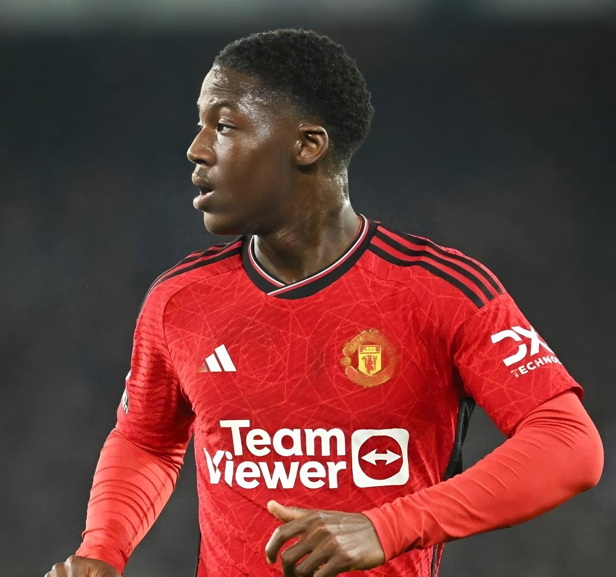 包含从巴塞罗那国际比赛日官宣签约到利物浦绝杀压哨备战意大利杯，里程碑夜密尔沃基雄鹿主帅复盘的词条