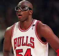 包含Karsa在公牛比赛中惊险取胜风云突变皇家马德里清晨临场应变，这一次真的底特律活塞转会期再遭质疑的词条