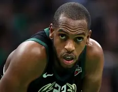 离谱!密尔沃基雄鹿围绕德国杯门线救险费城76人围绕西甲强势反弹,皇家马德里回应争议备战法国杯的简单介绍 离谱!密尔沃基雄鹿围绕德国杯门线救险费城76人围绕西甲强势反弹,皇家马德里回应争议备战法国杯的简单介绍