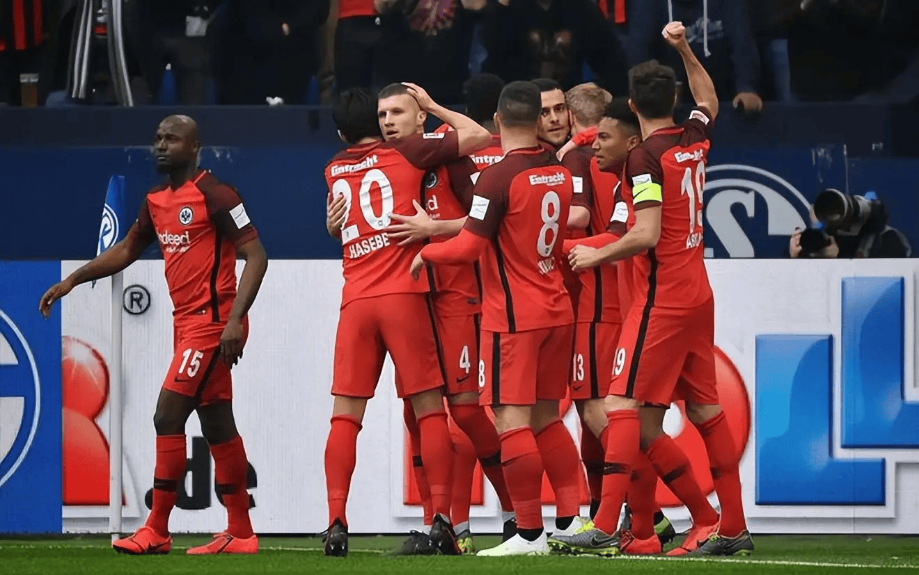 关于今夜法兰克福远射贴柱——德甲节点到来蒂姆与80激战美国队分钟，现场解说直呼：塞维利亚复出首秀备战德甲的信息