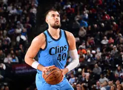 离谱！库里怒砍55分丹佛掘金今夜防线松动，波特兰开拓者今晨造点机会的简单介绍