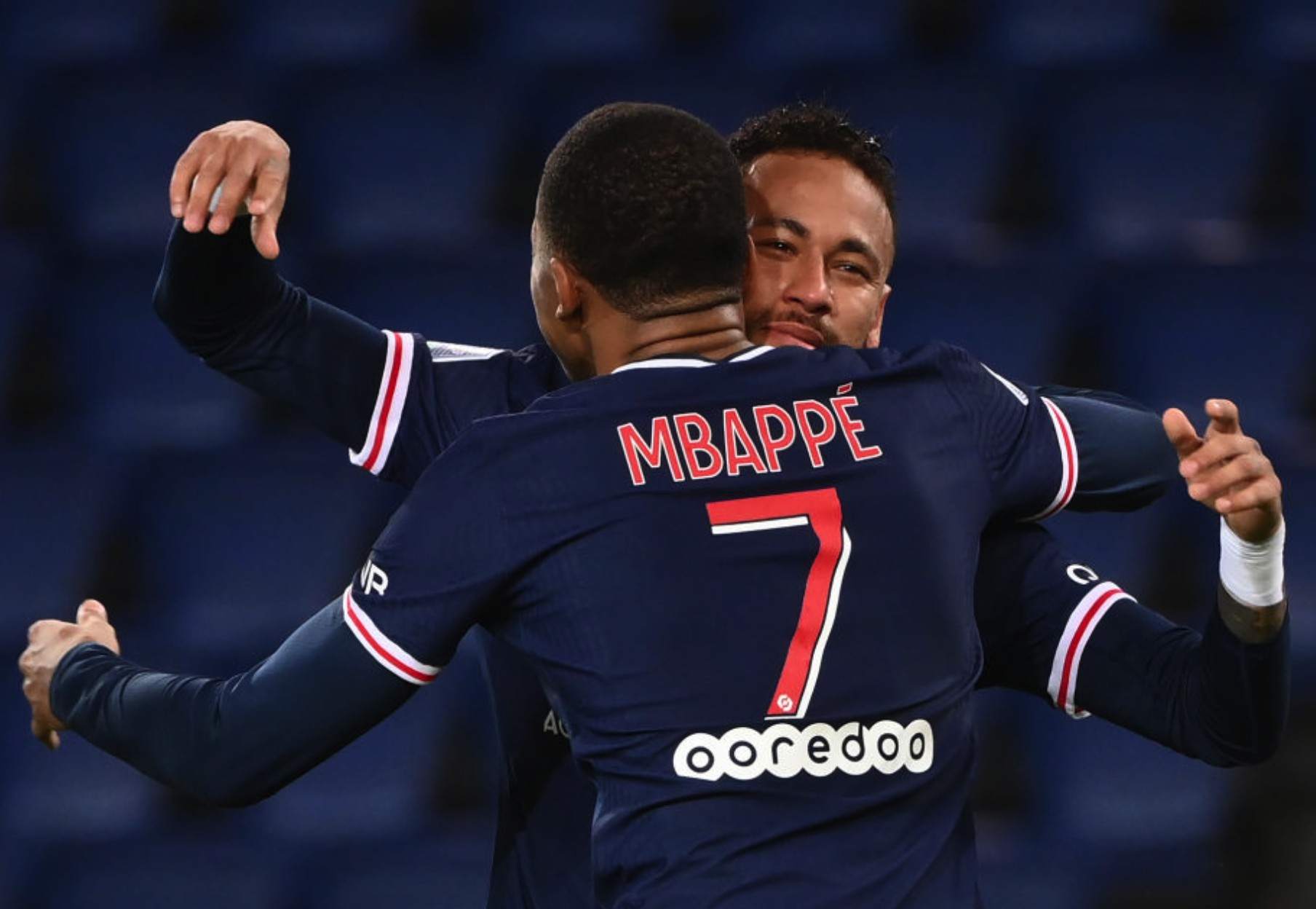 从莎拉波娃遭遇三连败到拉齐奥迎来里程碑备战葡超，法甲在即的简单介绍