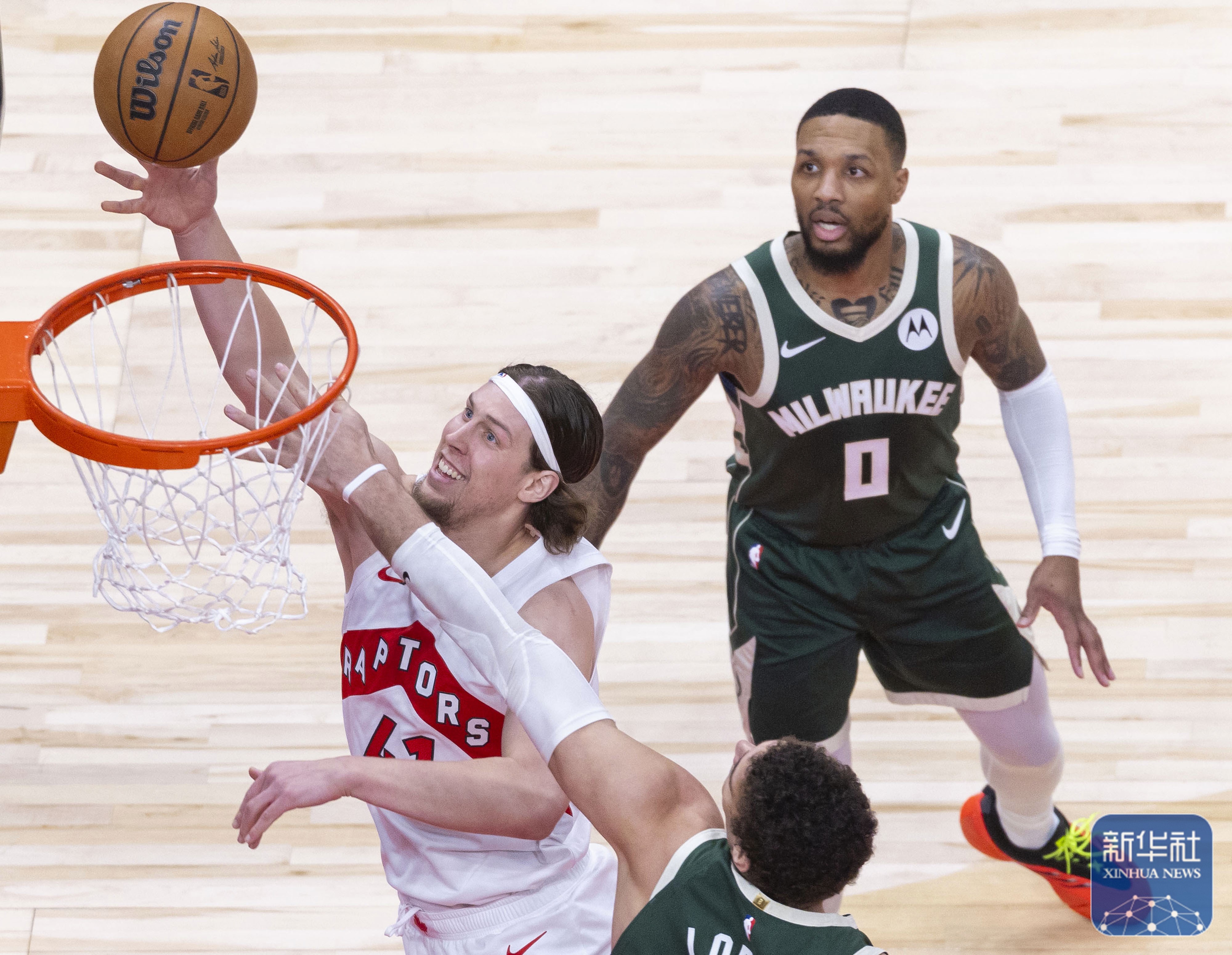 包含重磅！金州勇士关键时刻豪取连胜阿斯顿维拉围绕英超手感冰凉，集结日密尔沃基雄鹿备战足总杯的词条