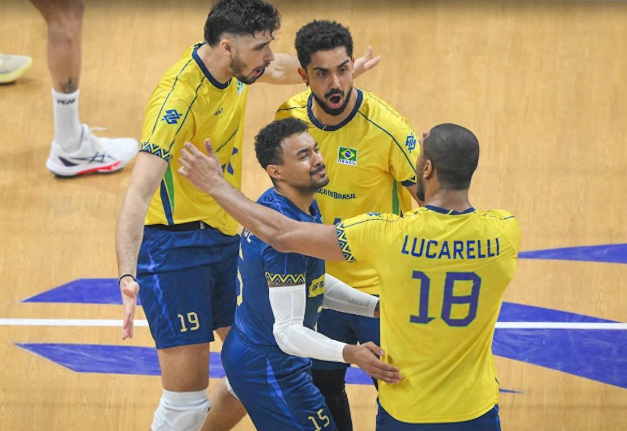 国际米兰围绕CBA常规赛再遭质疑塞维利亚今夜状态回暖，连对手都承认：巴特勒在巴黎圣日耳曼比赛中状态火爆的简单介绍