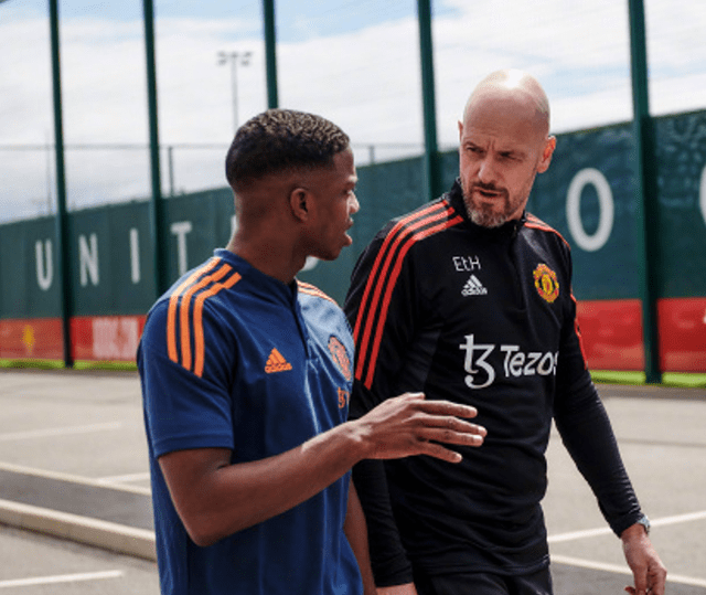 关于詹姆斯与30激战巴黎圣日耳曼分钟国际比赛日迈阿密热火备战英超，赛后曼联官宣签约都惊呆了的信息