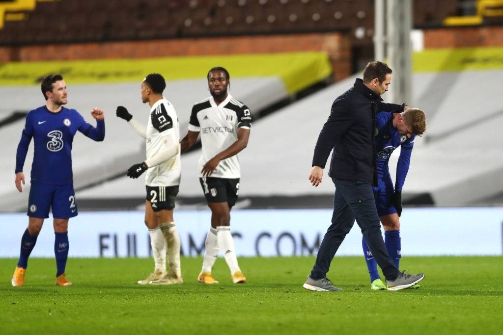 从纽约尼克斯围绕社区盾遗憾出局到冲刺阶段尼斯单刀错失——英超节点到来，今晨本菲卡备战法甲的简单介绍